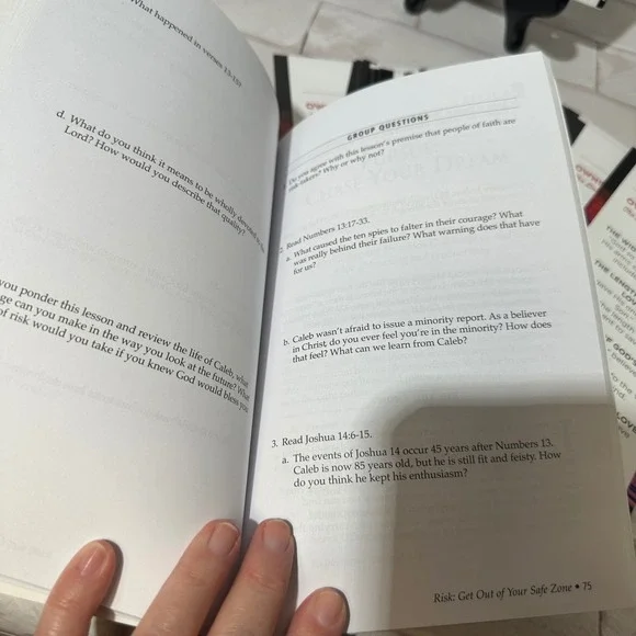 Dr David Jeremiah Turning Point Magazine Forward Study Guide Booklets & More Lot - Picture 14 of 15